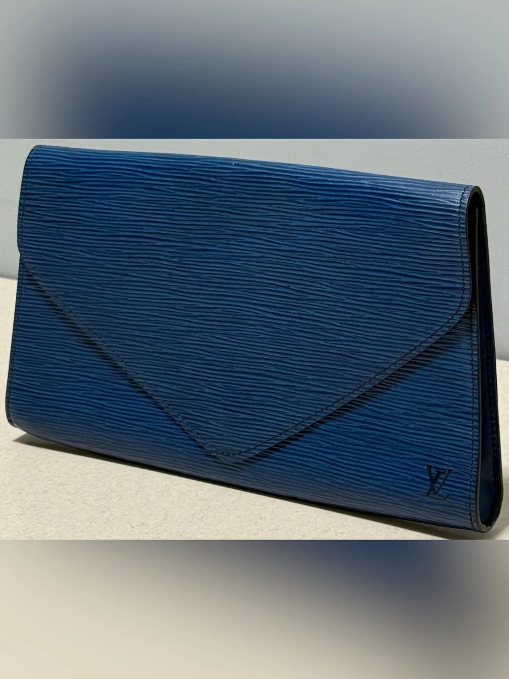 Louis Vuitton Vintage Art Deco Clutch Epi leather